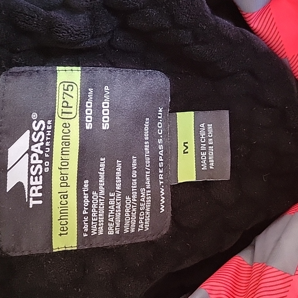 Snowboarding Jacket - image 2